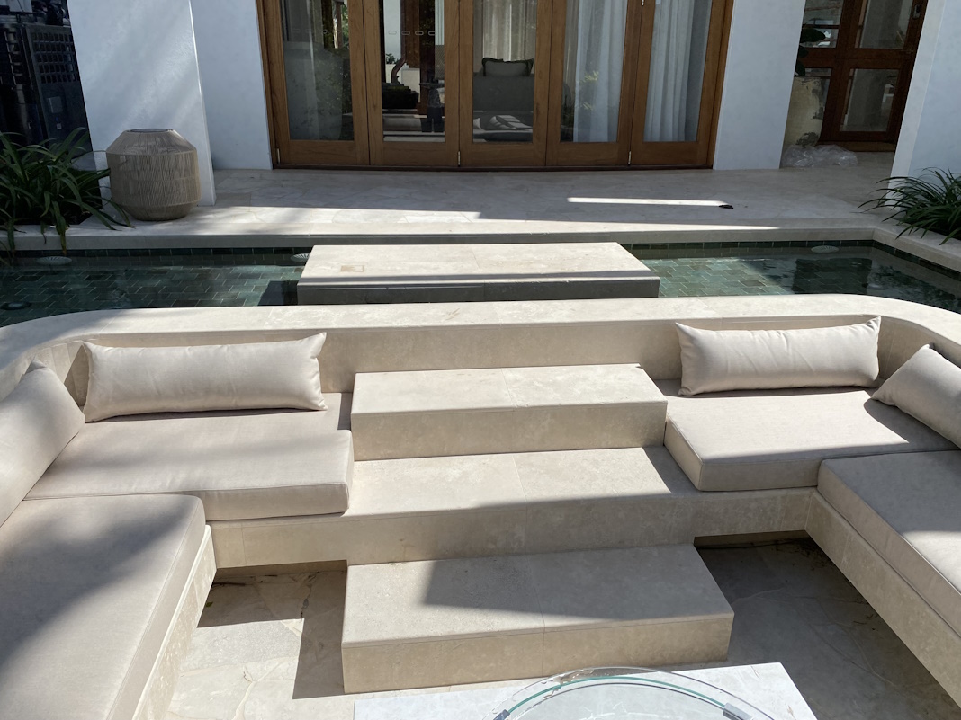 Custom-Cushion-Company-poolside-cushion
